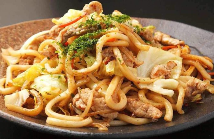 Лапша удон со свининой и овощами